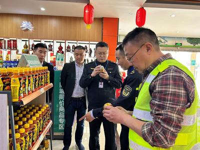 開(kāi)展食品安全專項(xiàng)檢查 守護(hù)"五一"期間食品安全